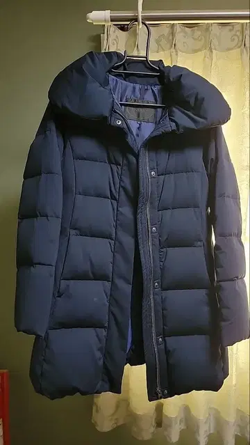 UNTITLED 네이비 다운 자켓 후드 부착