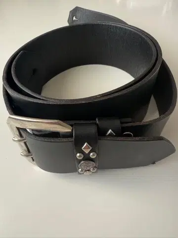 [ 중고품 ] 모던 파이리츠 60mm 스무스 가죽 기타 스트랩