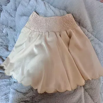 Amavel 스캘럽 플레어 스커트