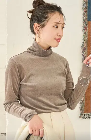 그레이 터틀넥 시어 상의