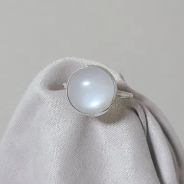 sapta 화이트 문스톤 반지