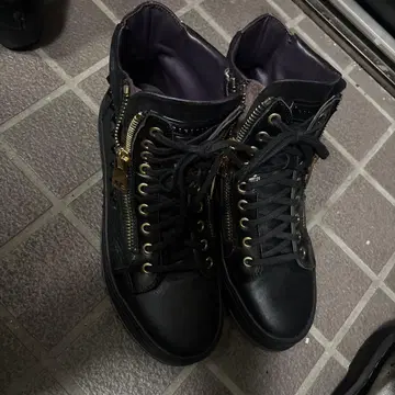 Bagatto 스터드 찡 장식 하이컷 스니커즈