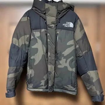 THE NORTH FACE 카모플라쥬 다운 자켓