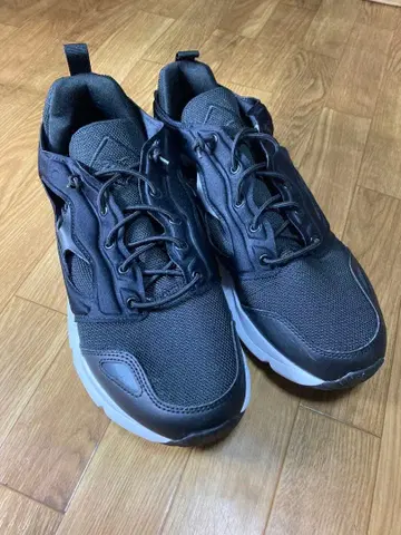 리복 REEBOK 스니커즈 26cm