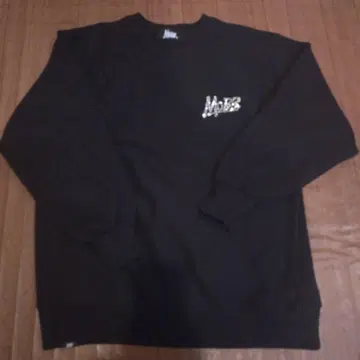 MOBB 스톤 장식 블랙 트레이닝복