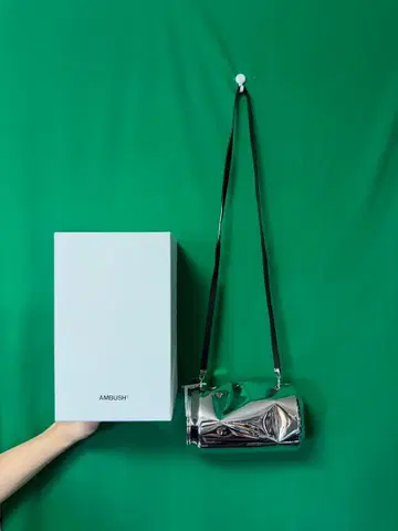 AMBUSH CAN CLUTCH 숄더백