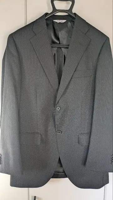 마리끌레르 옴므 블랙 스트라이프 비즈니스 정장