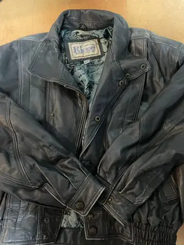 최근 가죽 자켓 L 사이즈