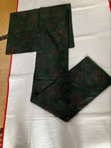 다크 그린 국화 무늬 토카마치 명주 가슴 너비 넓음.