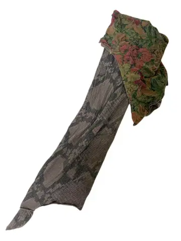 ifsixwasnine 스네이크 아마존 패턴 리버서블 베어탑 스커트