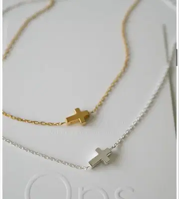 Ops. 크로스 모티브 목걸이 실버 925