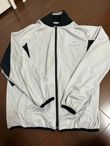 새상품급 TOUR STAGE 자켓 화이트/블랙