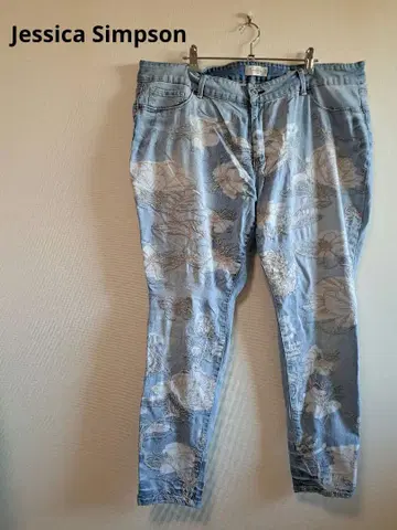 Jessica Simpson 스키니 데님 22W 빅 사이즈