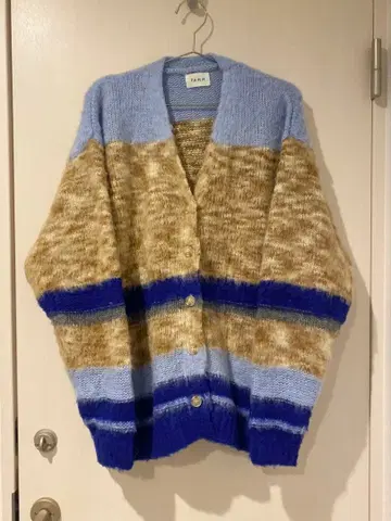 pamm 기수역의 니트 가디건