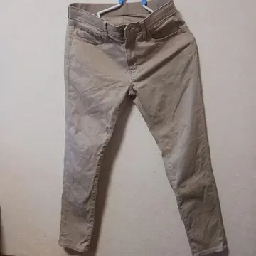 유니클로 남성용 M 사이즈 베이지 치노 팬츠