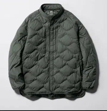 유니클로 화이트 마운티니어링 리사이클 하이브리드 다운 자켓 새상품