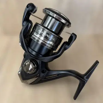 시마노 미라벨 2500 새상품 낚시릴 스피닝 릴 미사용품