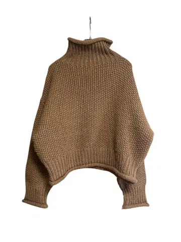 samansa mos2 브라운 하이넥 니트 스웨터