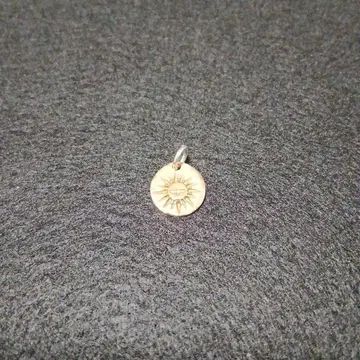 이글 태양 메탈