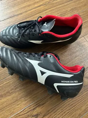 미즈노 축구 스파이크 24.5cm