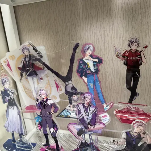 니지산지 후와 미나토 아크릴스탠드 양도