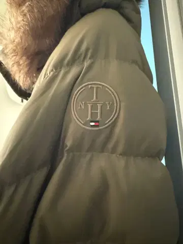 타미힐피거 후드 부착 올리브 그린 다운 자켓 M