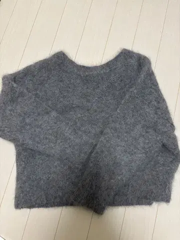 EDITION 그레이 모헤어 긴팔 스웨터