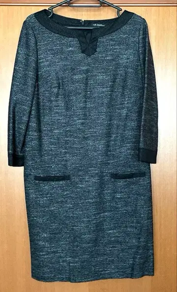 23구 블랙과 그레이 트위드 7부 소매 원피스 40 사이즈 심플