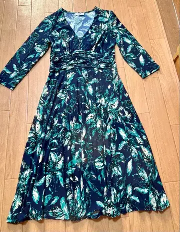 EGERIE 꽃무늬 7부 소매 플레어 원피스