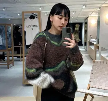 BODY LINE ABORIGINE ART KNIT TOP ameri