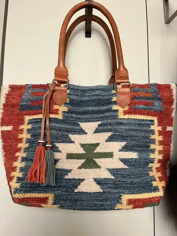 BEARDSLEY 아메리카 원주민 빈티지풍 토트백