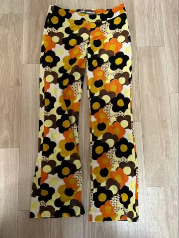 MARY QUANT 플라워 프린트 플레어 팬츠