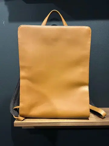 TRION 트라이온 SA229 얇은 바닥 스퀘어형 백팩