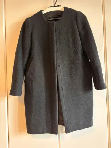 다크 그레이 체스터 코트 사이즈 36