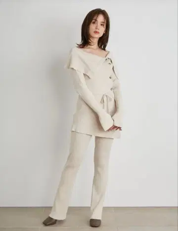 미사용 스나이델 리브 니트 셋업