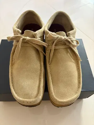 클락스 왈라비 신발