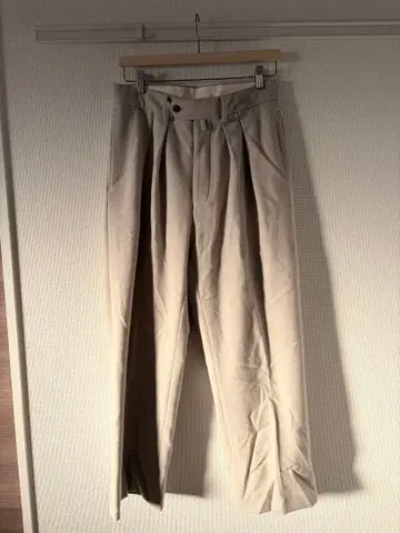 NEAT 슬랙스 베이지