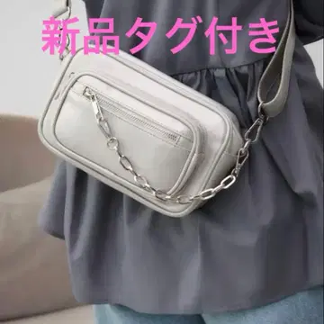 AZUL 새상품 택 포함 아웃 포켓 스퀘어 숄더백 실버