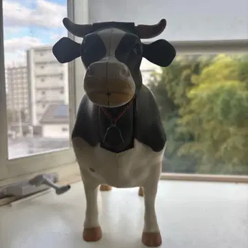 소 피규어 방울 포함 블랙 화이트