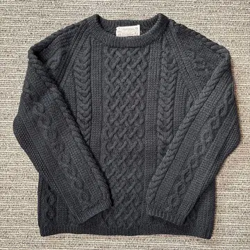 INVERALLAN 케이블 짜임 울 스웨터 블랙