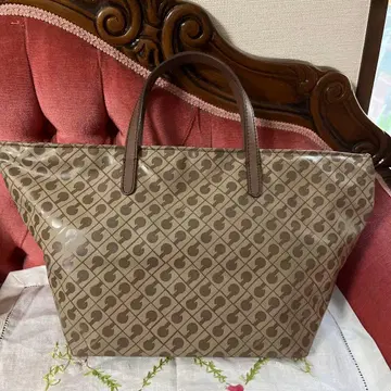 게라르디니 토트백