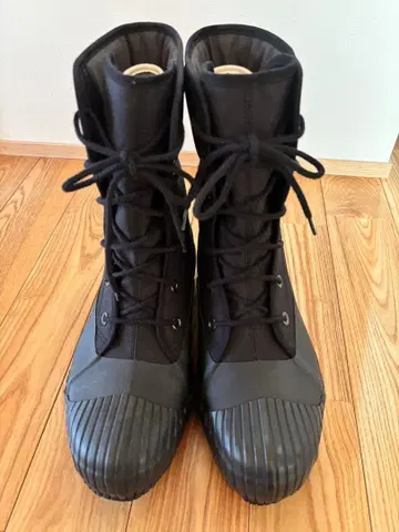 블랙 하이컷 부츠