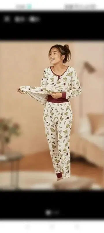 써멀 룸웨어 바나나 체리 패턴