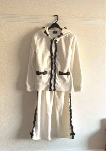 플리스 파자마 릴랙스 의류 룸웨어 리본 레이스