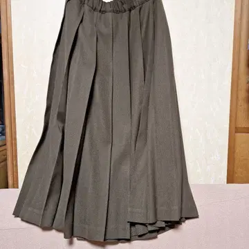 꼼 데 가르송 꼼 데 가르송 플리츠 스커트 2024년 카키색