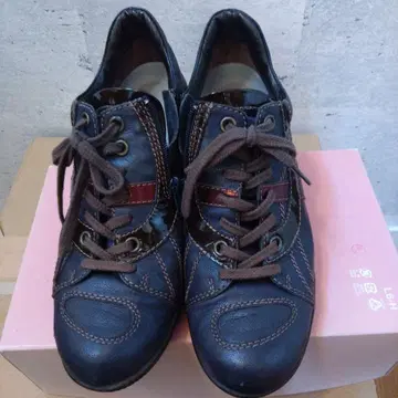 네이비 레이스업 스니커즈 웨지힐