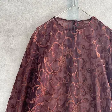 이타리야 이탈리아 ( 9 ) 디자인 쉬폰 티셔츠 펠트풍 자수 비즈 장식