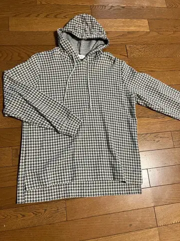 한 번 착용 골든 베어 후드티