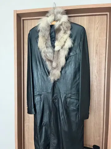 가죽 코트 퍼 포함 L 사이즈