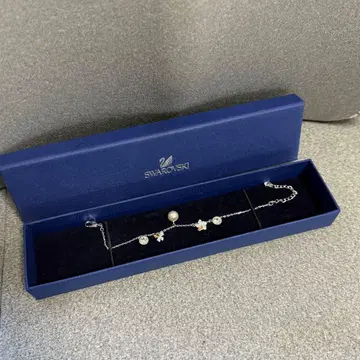 Swarovski 크리스탈 팔찌